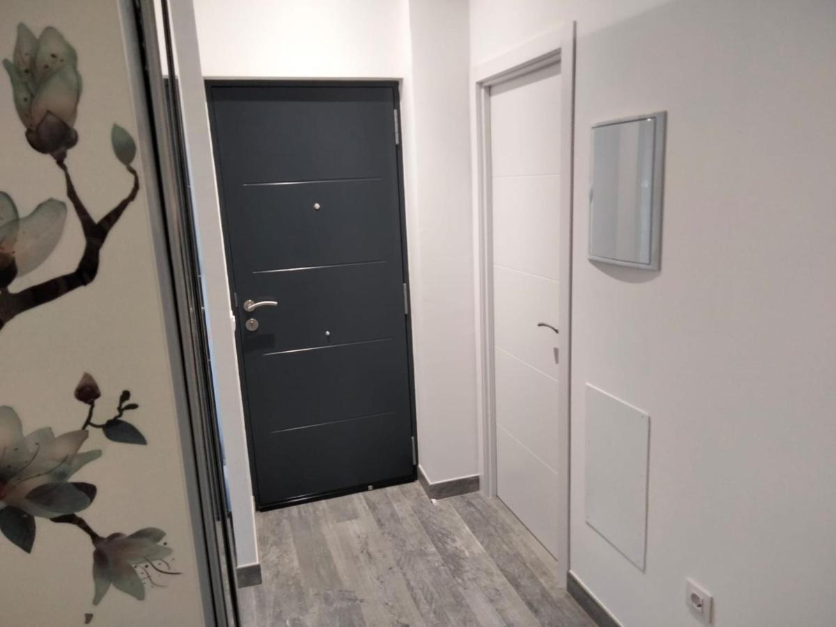 Loft La Calahorra Con Posibilidad De Aparcamiento Pregunta Por El Pack Mas Amor Cordoba Ngoại thất bức ảnh